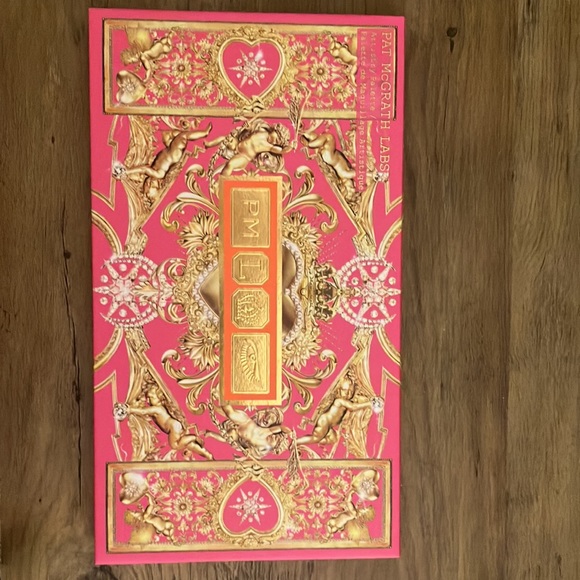 BNIB Pat McGrath Celestial Nirvana eyeshadow palette - Picture 4 of 6